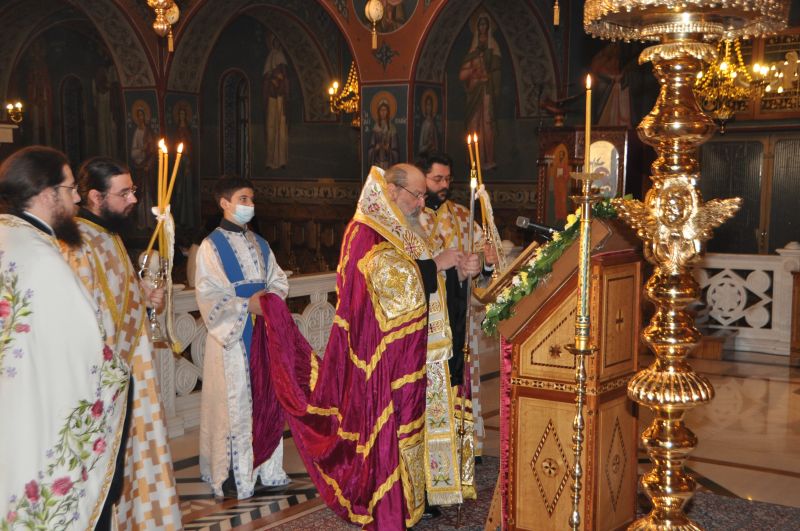 Οἱ Α΄ χαιρετισμοί στόν Ἱερό Μητροπολιτικό Ναό